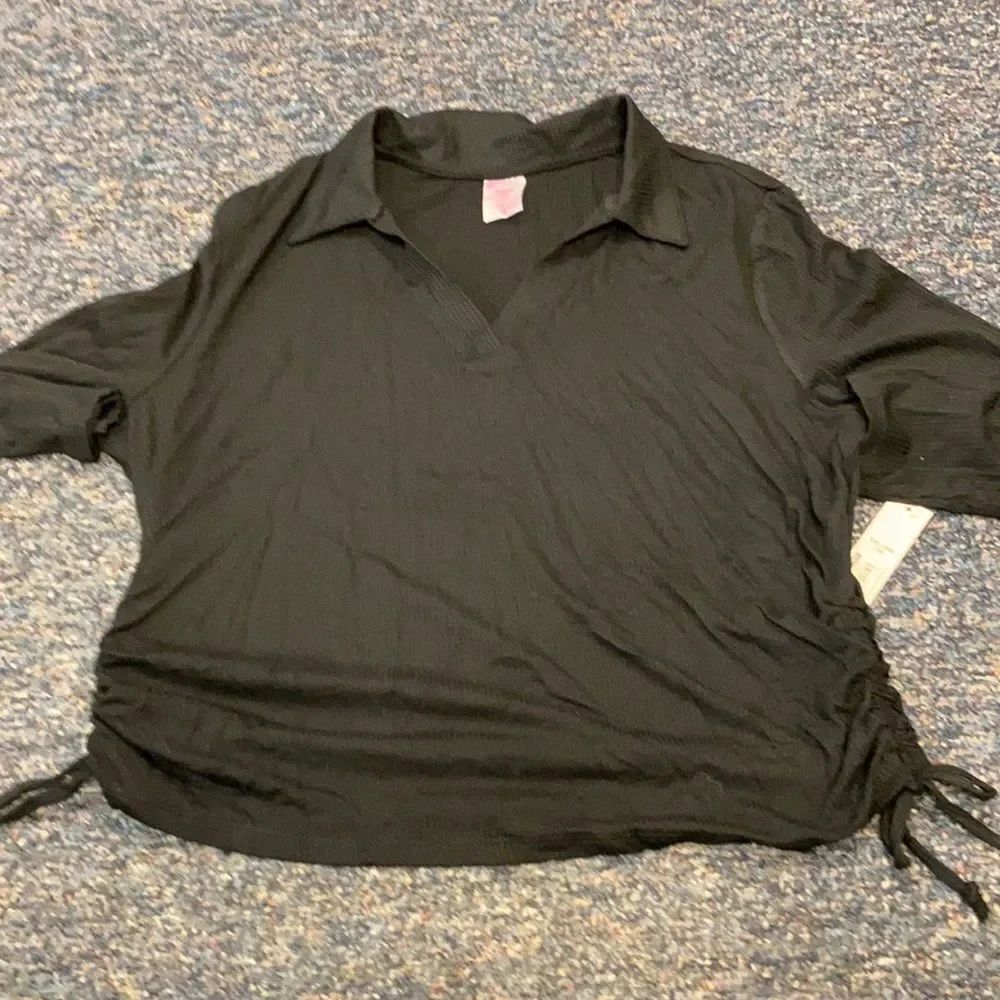 No Boundaries Top sz. XXL NWT